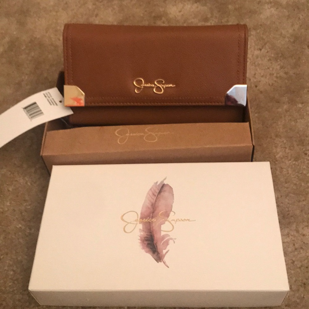 NWT Jessica Simpson Wristlet